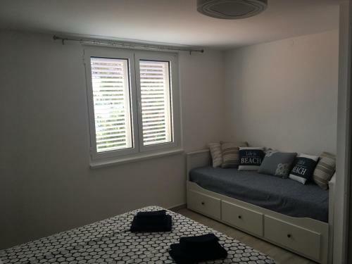Apartment Behin