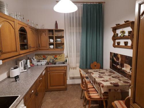 Hostal Arthur Albert Apartment