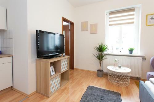Full House Studios - Little Sun Apartment