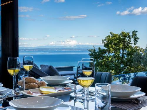 Sky Pool Villa Medveja