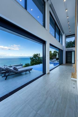 Sky Pool Villa Medveja