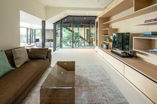 Villa Aura