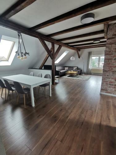 Apartamento Ferienwohnung 130m� Mit Garten