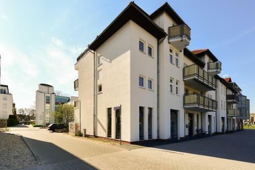 Central Apartment, 55m2, Kitchen, Washer, Netflix, Parking