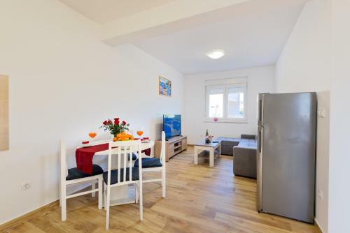 Apartman Ana, Metkovi?