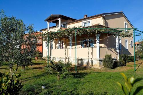 Comfortable Apartment Near Pula