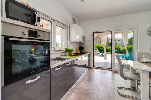 Villa Mala Vala Holiday House With A Private Pool