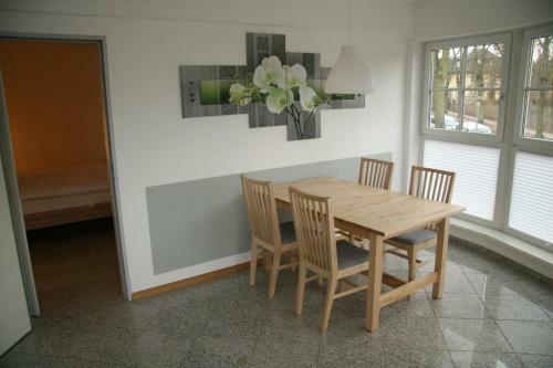 Apartamento Fewobada - Ferienwohnung Am Bahnhof Dallgow