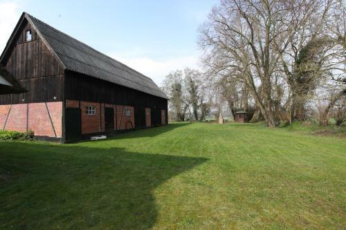 Reetdachkate Am Feldrand Mit Grandiosem Weitblick