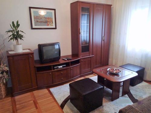Apartment In Lovran 15187