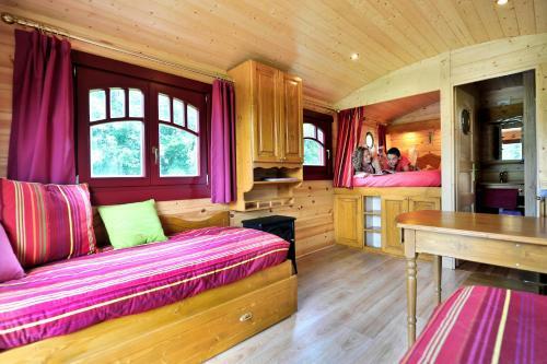 Hostal Les Roulottes Du Petit Gouffre De Padirac