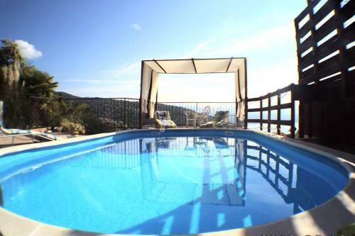 Cozy Apartment In Villa Emily