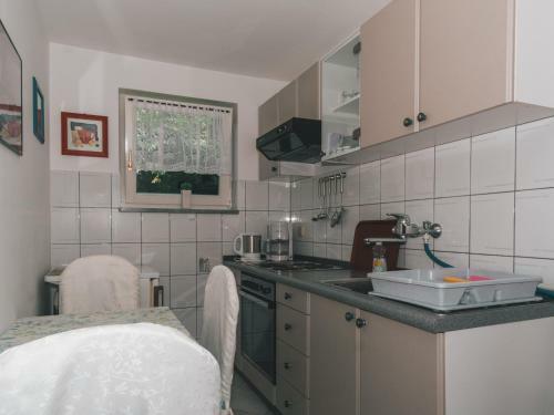 Apartment Knezevic With Pool
