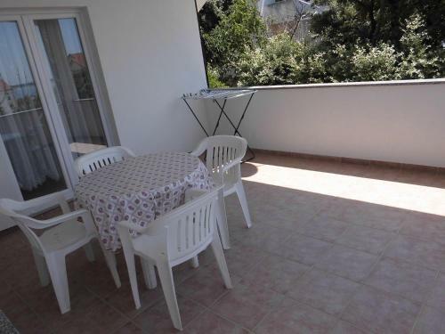 Apartments Mara Mandre