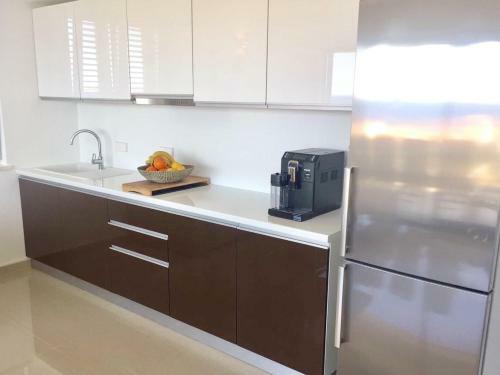 Luxury Apartments White Villa Violeta