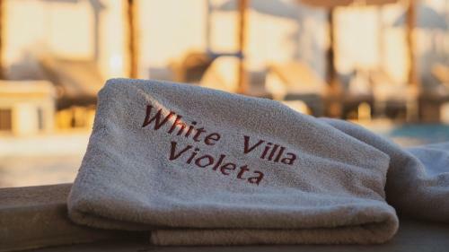 Luxury Apartments White Villa Violeta