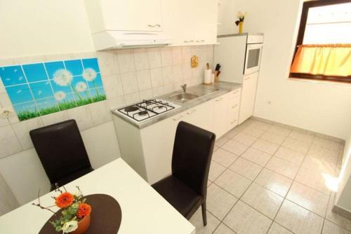 Apartments Besedi?
