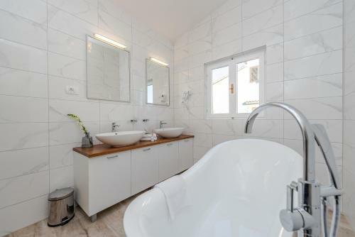 Apartamento Bozi, Luxury Penthouse With Jacuzzi