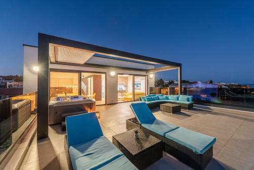 Apartamento Mediteran Luxury Penthouse With Jacuzzi