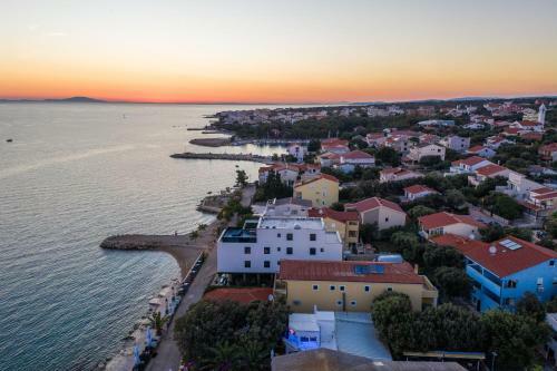 Apartamento Mediteran Luxury Penthouse With Jacuzzi