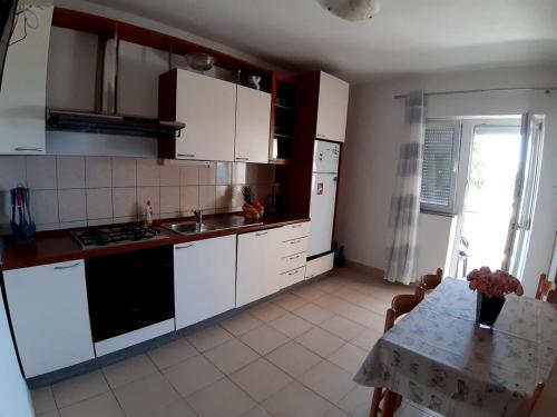 Apartment Mandre 4093a
