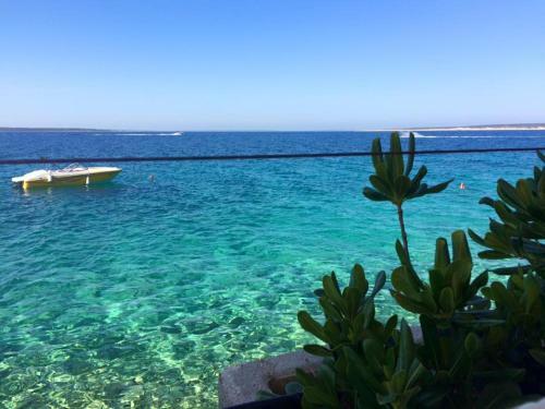 Apartmani Blazevic - 90m From Sea