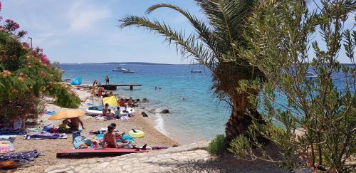 Apartmani Blazevic - 90m From Sea