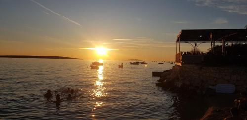 Apartmani Blazevic - 90m From Sea