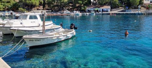 Apartmani Blazevic - 90m From Sea