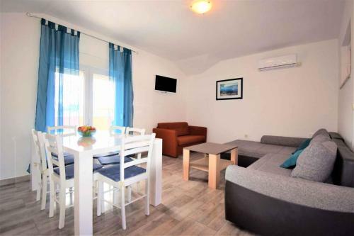 Apartment In Lopar/insel Rab 38297