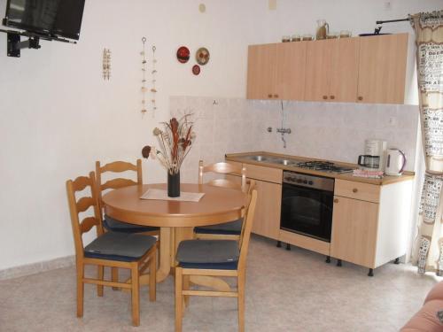 Apartment In Lopar With Balcony, Air Conditioning, Wifi 87-3