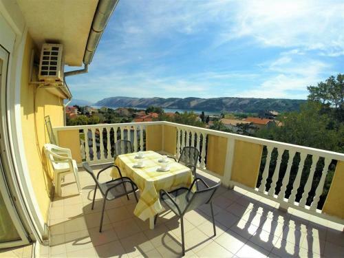 Hostal Apartments And Rooms With Parking Space Lopar, Rab - 19238