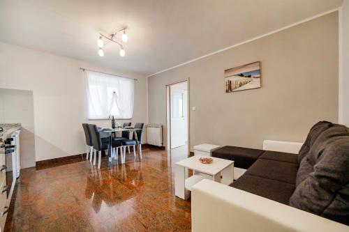 Apartmani Sandra Rovini