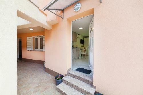 Apartmani Sandra Rovini