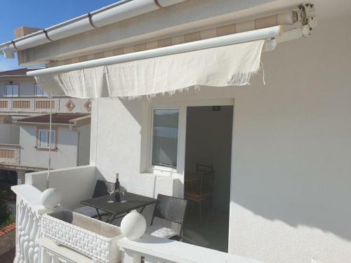 Apartment Metajna 6498e