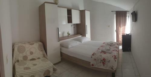 Apartment Metajna 6498e