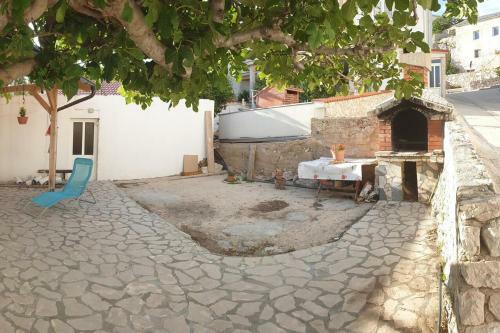 Apartment Metajna 6498e