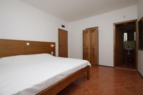 Hostal Rooms By The Sea Metajna, Pag - 6487