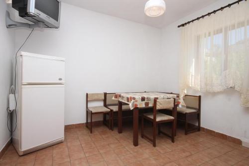 Apartments By The Sea Metajna, Pag - 6352