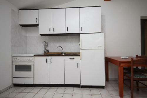 Apartments By The Sea Metajna, Pag - 6425