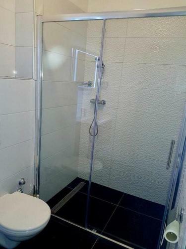 Hostal Rooms With A Swimming Pool Metajna, Pag - 15142