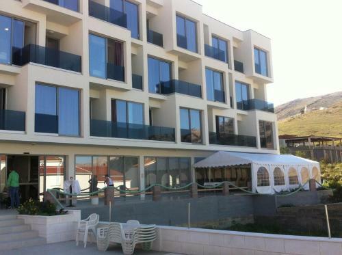Hostal Rooms With A Swimming Pool Metajna, Pag - 15142