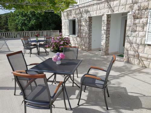 Hostal Villa Feral