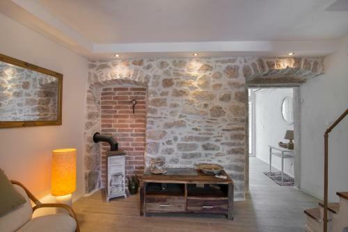 Hostal Ancient House In Modern Style, Sansir Apartment
