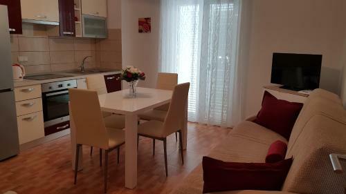 Ruzica Apartments