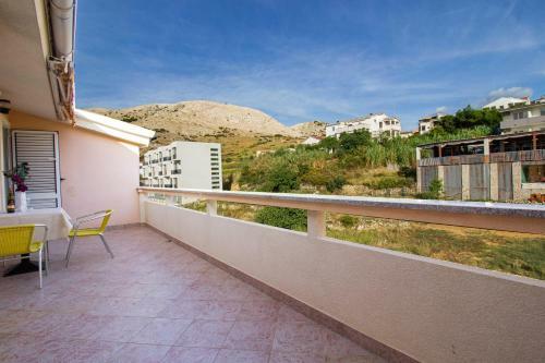 Family-friendly Apartment On The Beach With Sea View