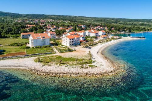 Beach Front Apartment Wojtek