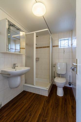Kleines Sommerhaus Schr�der - Im Winkel 1b