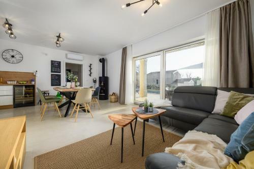 Beautiful Villa Lavanda Muntrilj