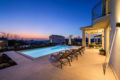 Beautiful Villa Lavanda Muntrilj